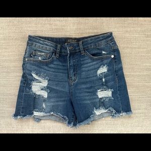 Judy Blue distressed denim shorts